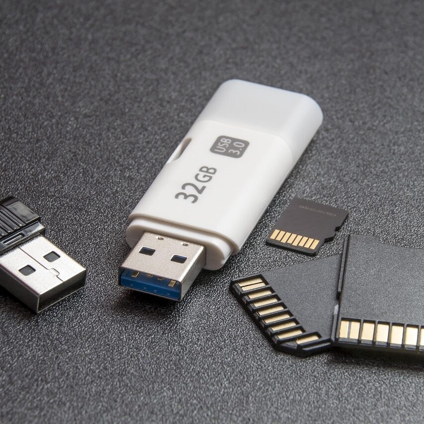 flash memory, pendrive, memory card, high technologies, electronics, computers, computer accessories, photographer's equipment, macro, isolated, modern media, white memory, pendrive, pendrive, pendrive, pendrive, pendrive, memory card, computer accessories